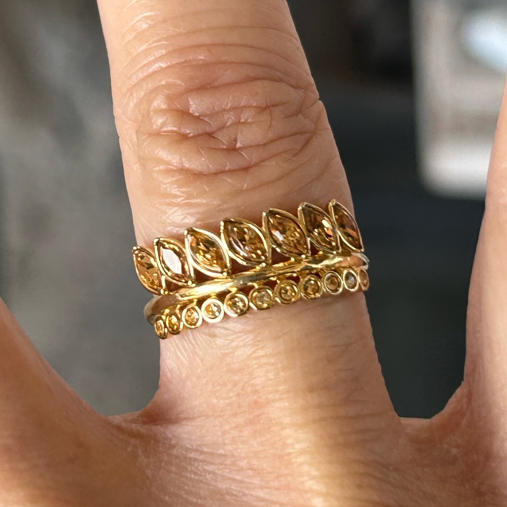 ✨ Stella & Dot Gold-Plated Topaz Stacked Ring 
— Size 5 ✨